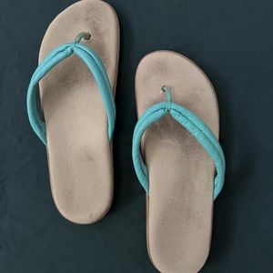 Women’s beach sandal, size 8